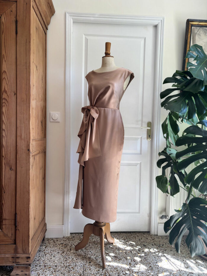 Robe de cérémonie sur mesure créée par Manon Pascual dans son atelier près de Bordeaux