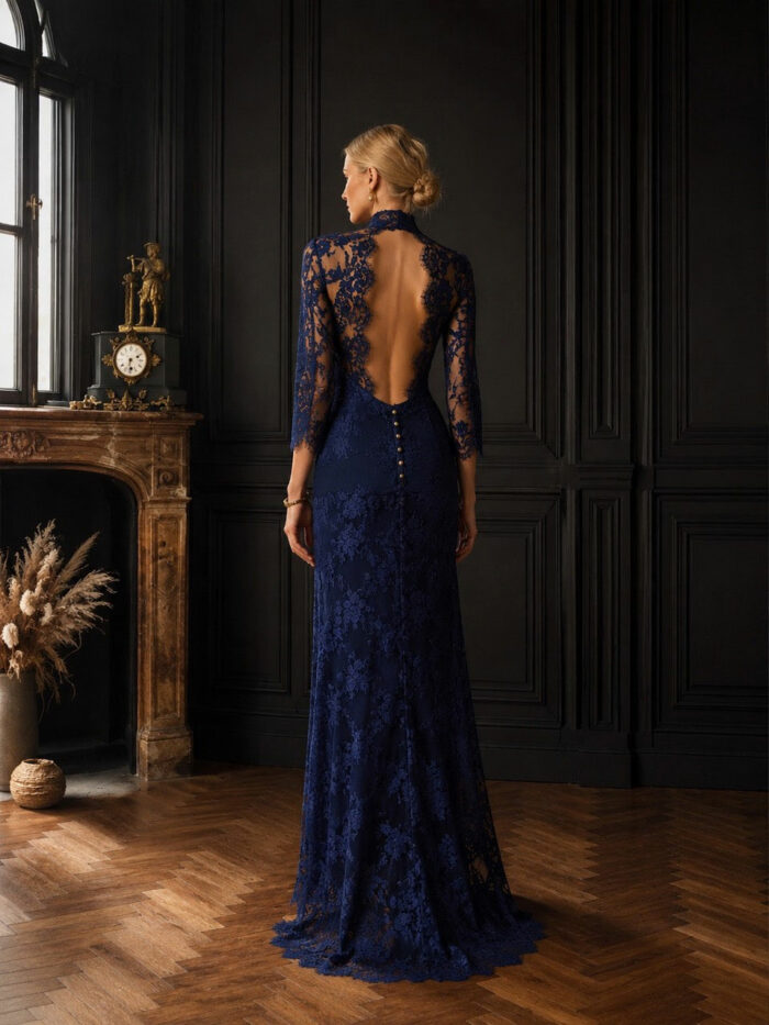 Dos d'une robe de soirée bleue sur mesure, création Manon Pascual près de Bordeaux